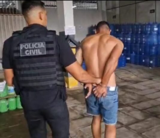 Polícia prende dupla suspeita de integrar grupo que furtou casa lotérica em Felipe Camarão