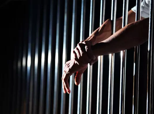 Força Tática do 3º BPM cumpre mandado de prisão por homicídio em Parnamirim