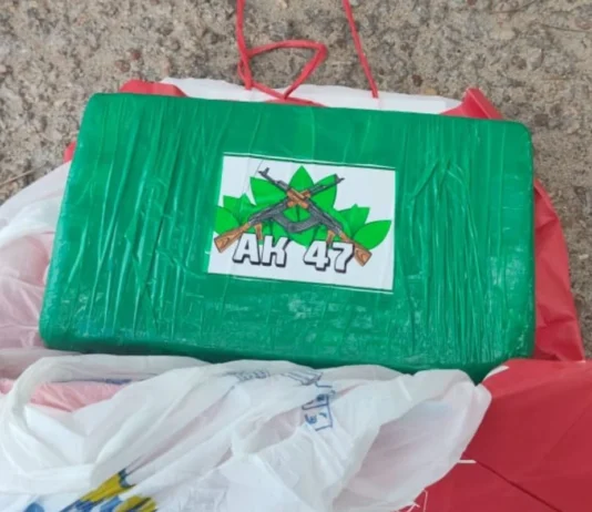 Mulher é presa com cocaína em transporte alternativo na BR-304